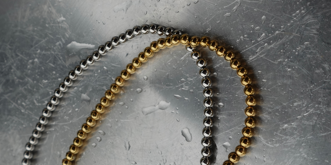 Quel bijou offrir pour un anniversaire ? Nos idées selon l’âge