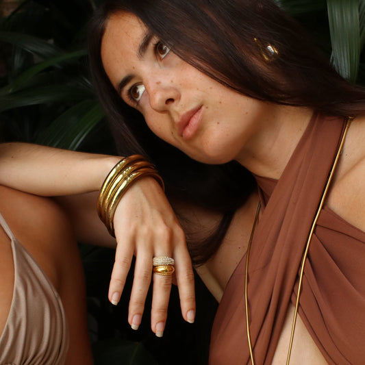 Bague et joncs en acier inoxydable 304 portés à la main – Rélia Bijoux