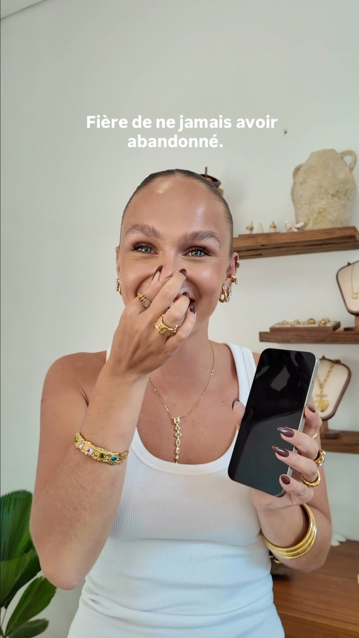 Publication Instagram Rélia Bijoux : bagues, bracelets et collier portés